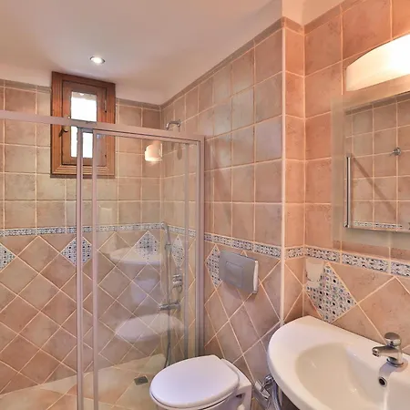 Isinda, Town Centre Villa Kaş