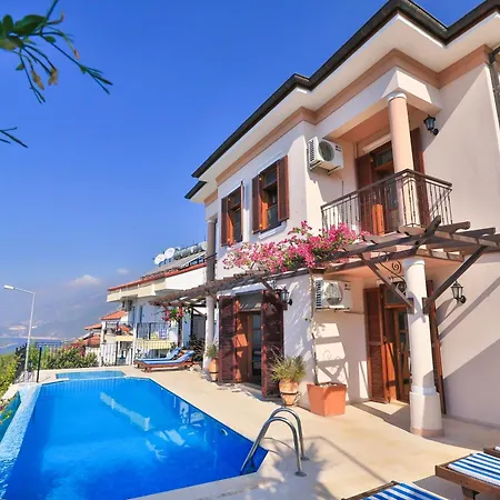 Isinda, Town Centre *