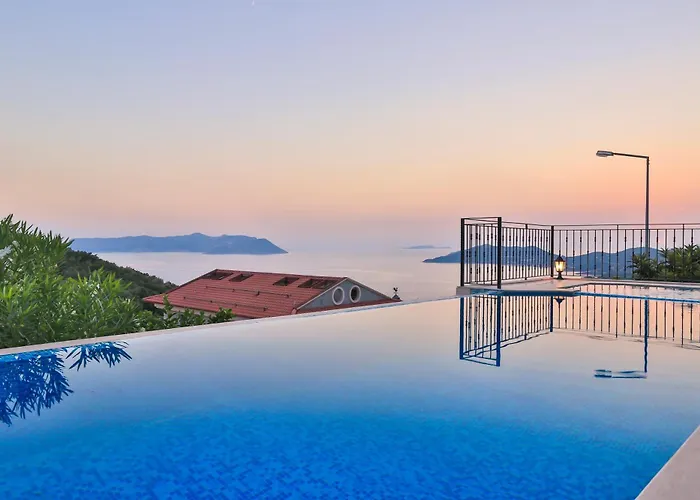 Isinda, Town Centre Κας