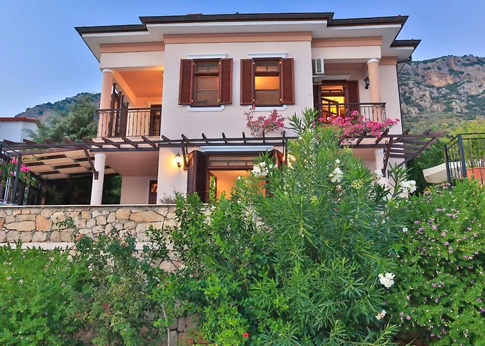 Isinda, Town Centre Βίλα