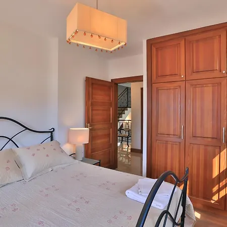 Villa Isinda, Town Centre Kas