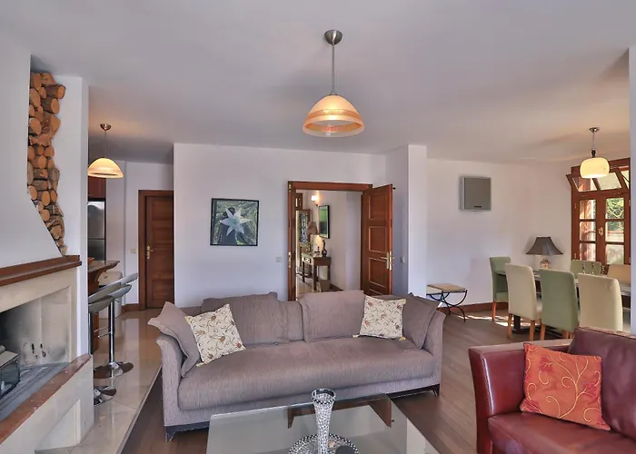 Villa Isinda, Town Centre Kaş